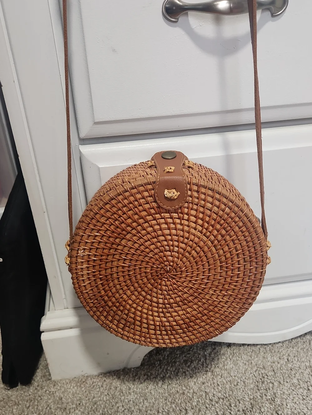 Round Woven Crossbody Bag in Brown